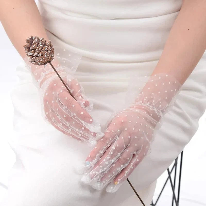 Short Lace Gloves