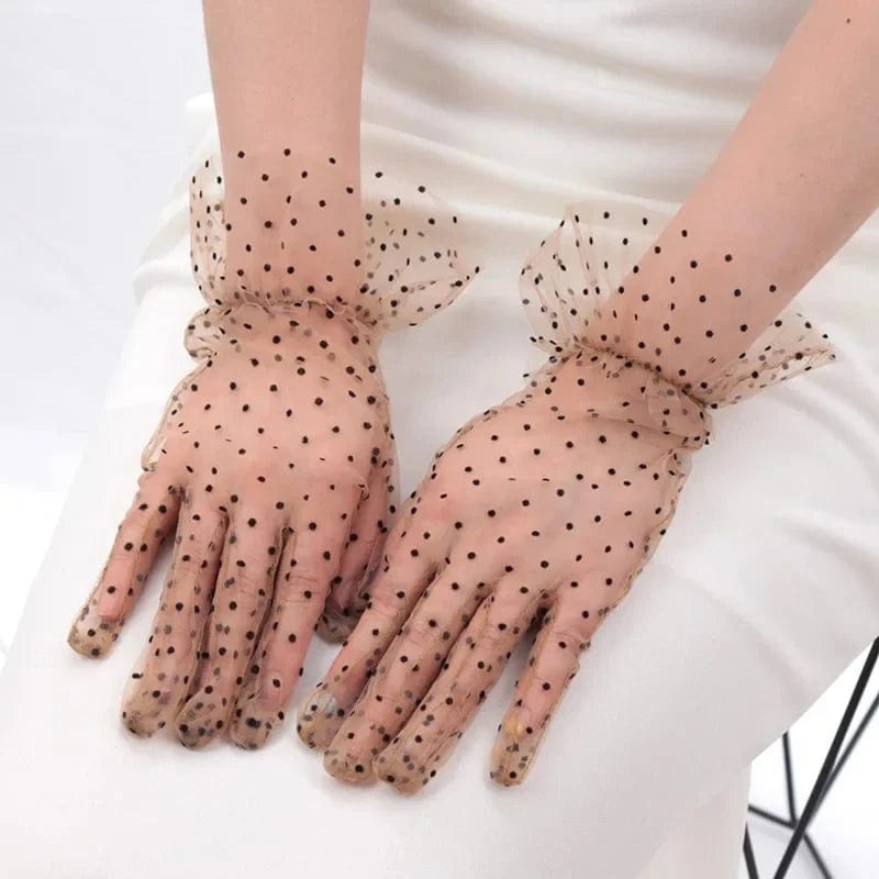 Short Lace Gloves
