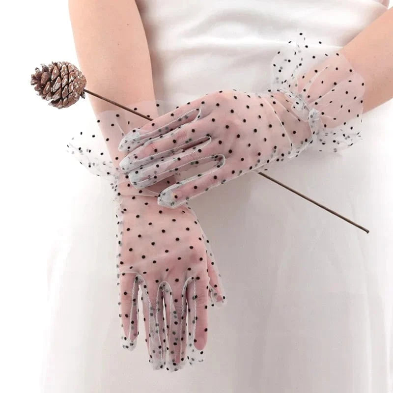 Short Lace Gloves